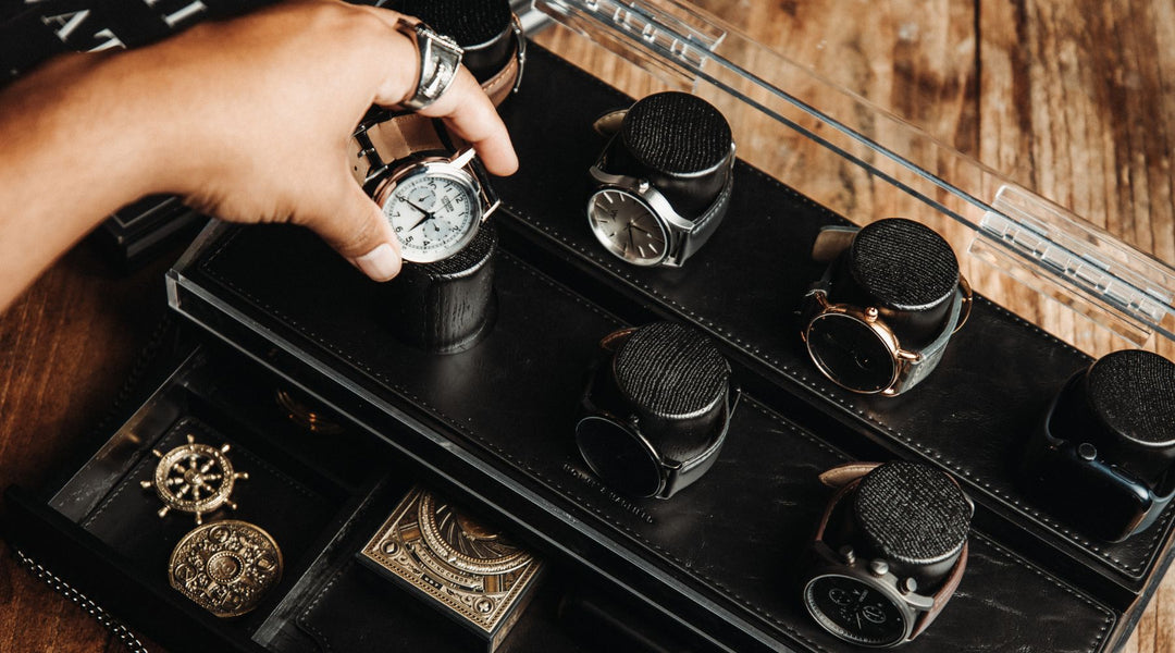 how to choose a watch display case