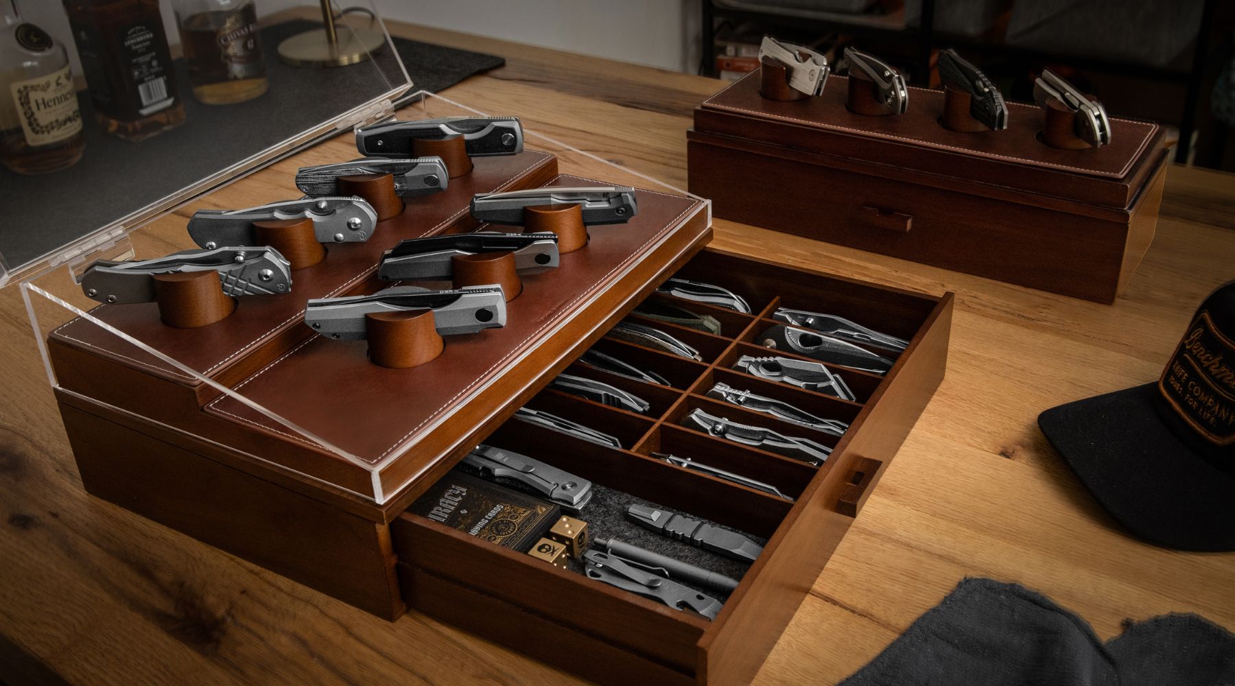 knife display case