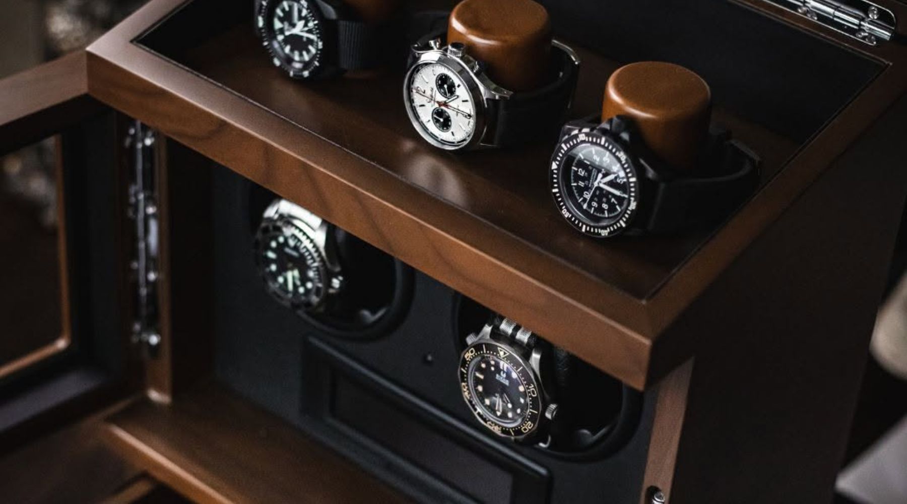 The Winder by Holme & Hadfield is the best watch winder for automatic watches 