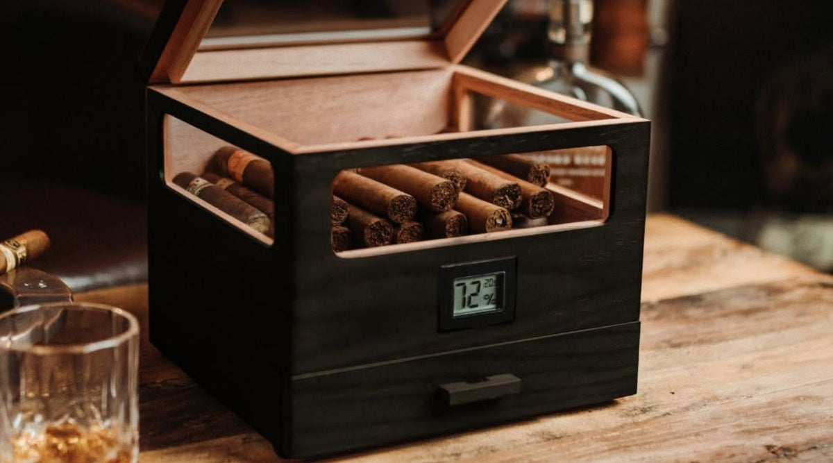 how to use a cigar humidifier like the humidor